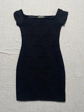 Brat Star Wavy Print Off-The-Shoulder BodyCon Black Mini Dress Size M